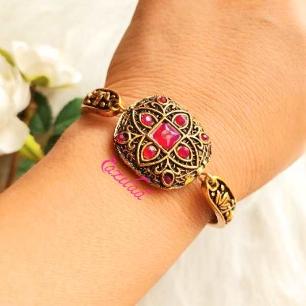 Antique golden beaded pink maroon bracelet