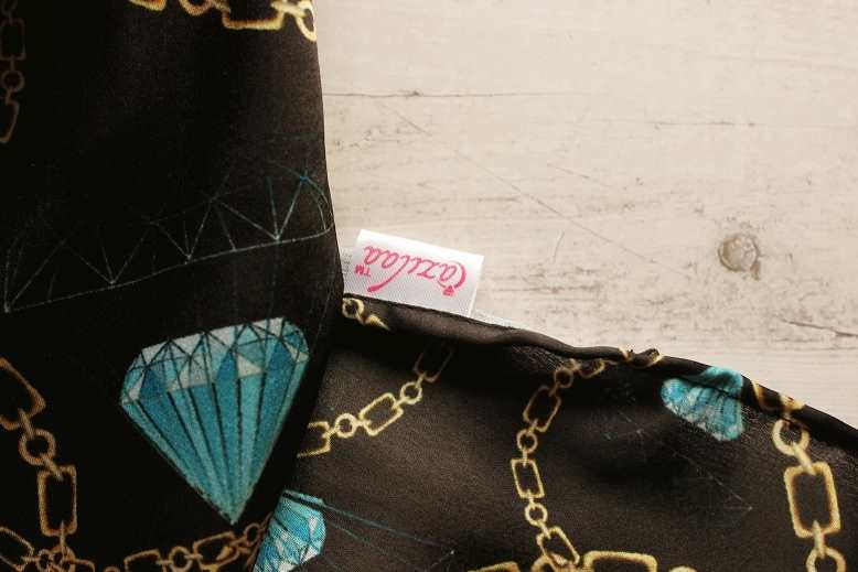 Bling bling diamond print satin scarf