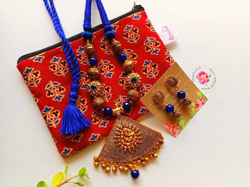 Blue Ganesha antique golden gemstone necklace set