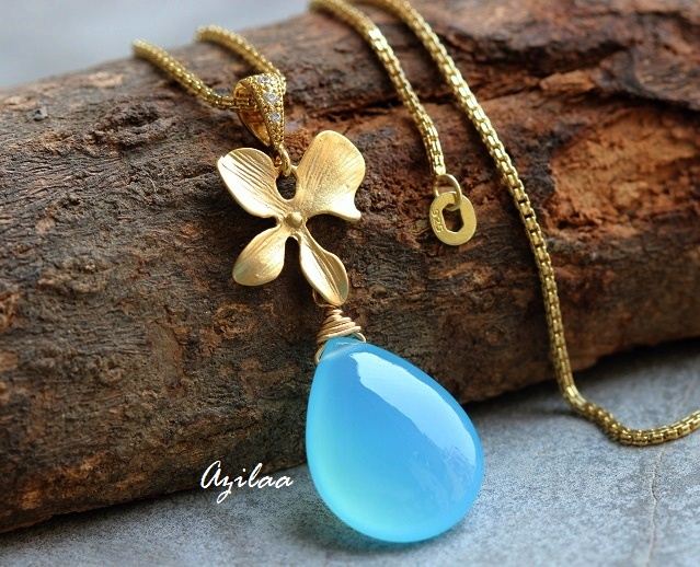 Blue chalcedony gold flower gemstone pendant necklace