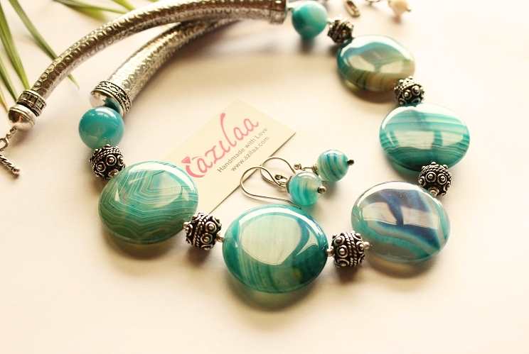 Blue ethnic style gemstone beaded necklace earrings set