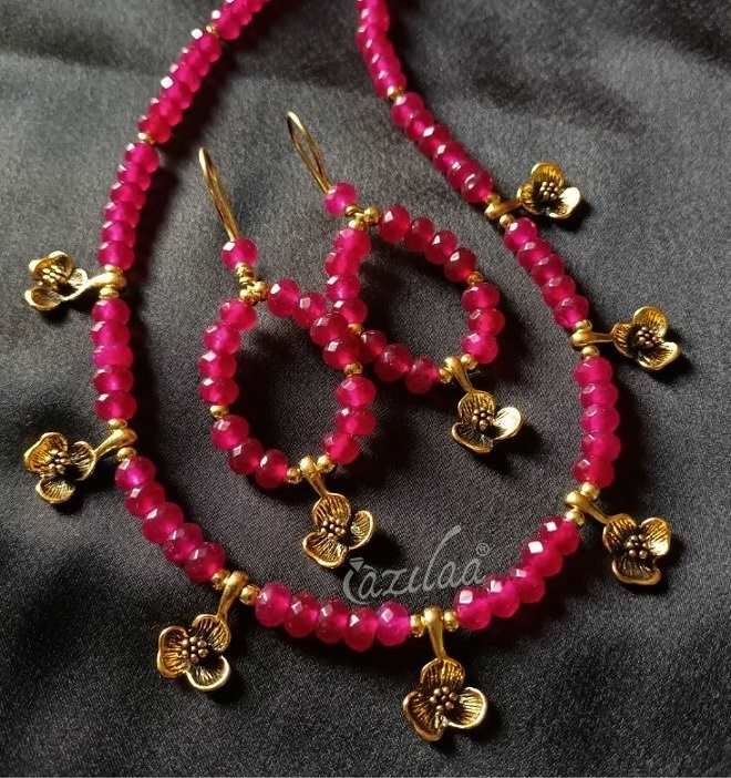 Flower charm Maroon beaded necklace earrings set