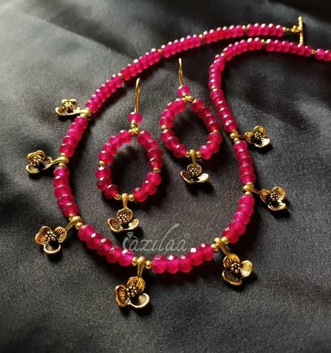 Flower charm Maroon beaded necklace earrings set