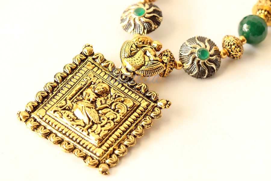 Dark green antique Gold Statement handmade necklace set
