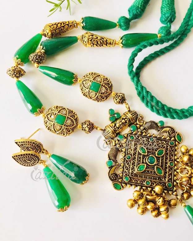 Dark green antique Gold Statement handmade necklace set
