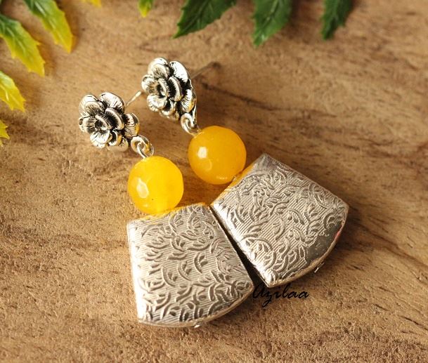 Flower post Designer silver Yellow gemstone earrings