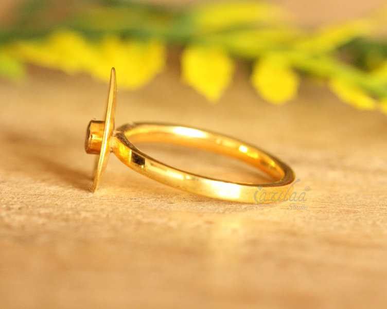 Designer Ruby 18 Karat yellow gold handmade gemstone ring