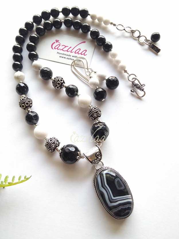 Designer agate black and white gemstone handmade necklace set