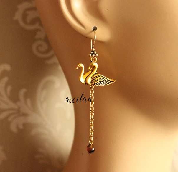 Designer swan charm agate gold plated pendant chain set