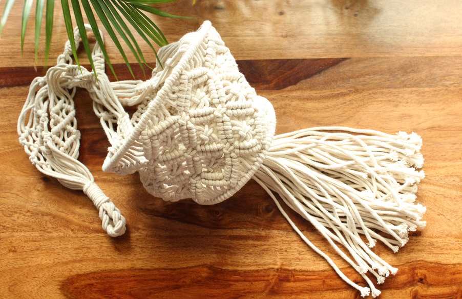 ECO friendly Off white cotton macrame handmade 1 plant hanger 