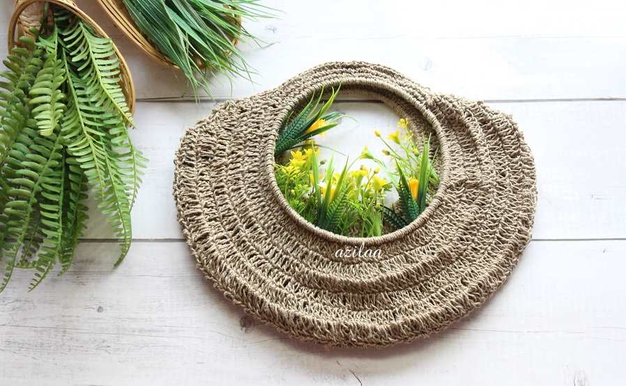 ECO friendly handmade Beige 1 plant jute hanger 