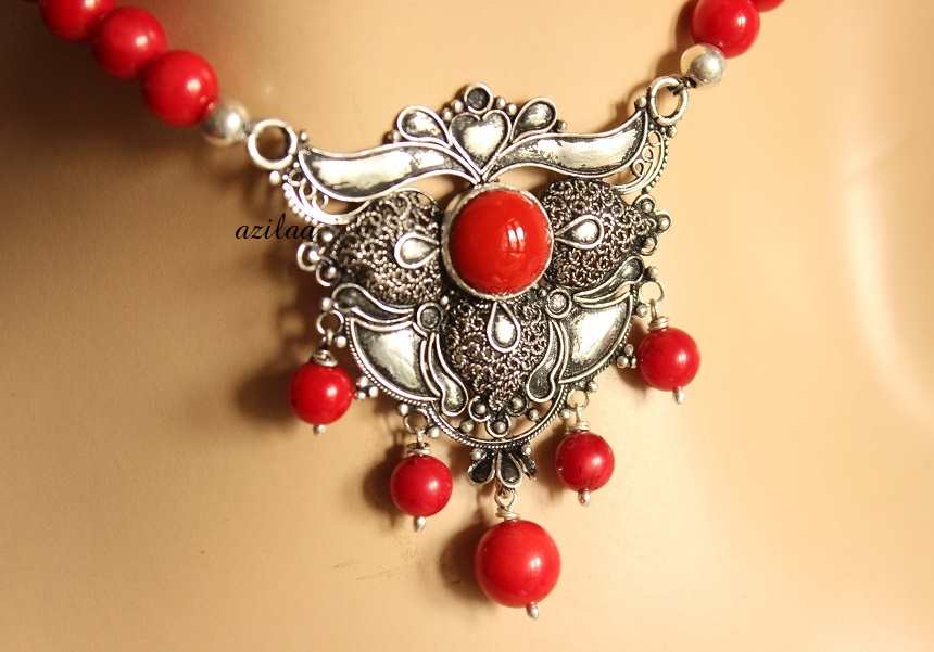 Elegant Red coral gemstone silver pendant necklace set