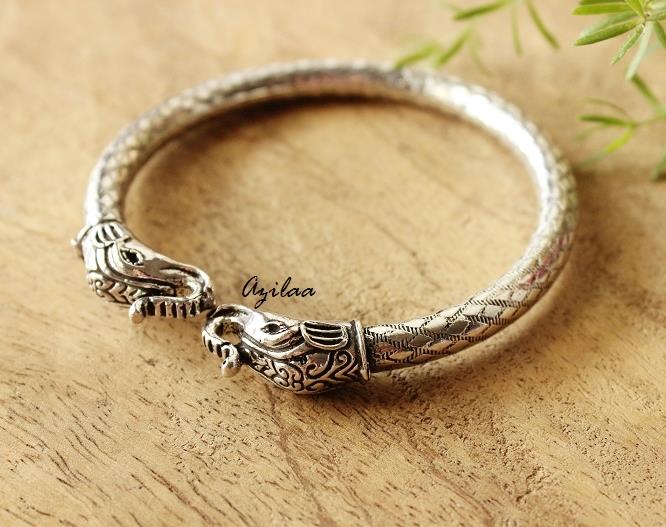 Silver plated bangles bracelet for women