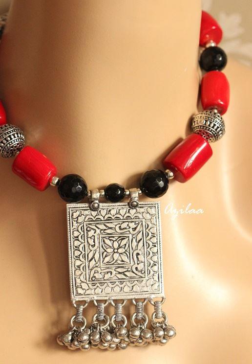 Ethnic red Coral black gemstone beaded silver tone Necklace