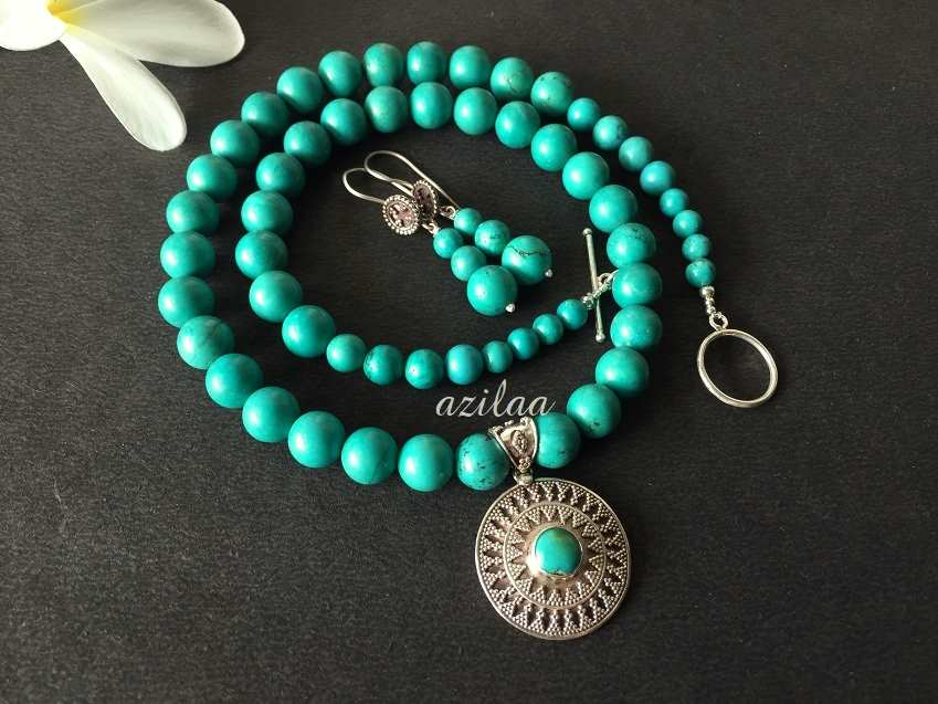 Ethnic silver blue turquoise beaded necklace set