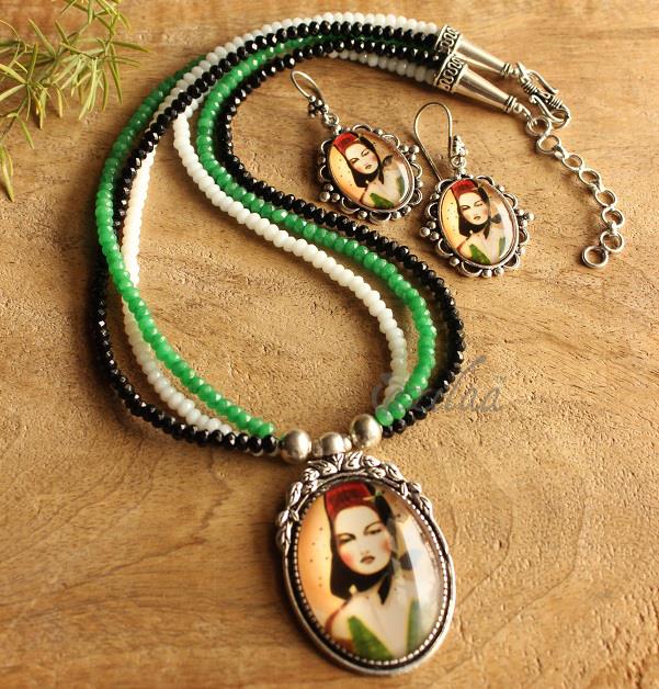 Fashionista necklace, Contemporary necklace for women