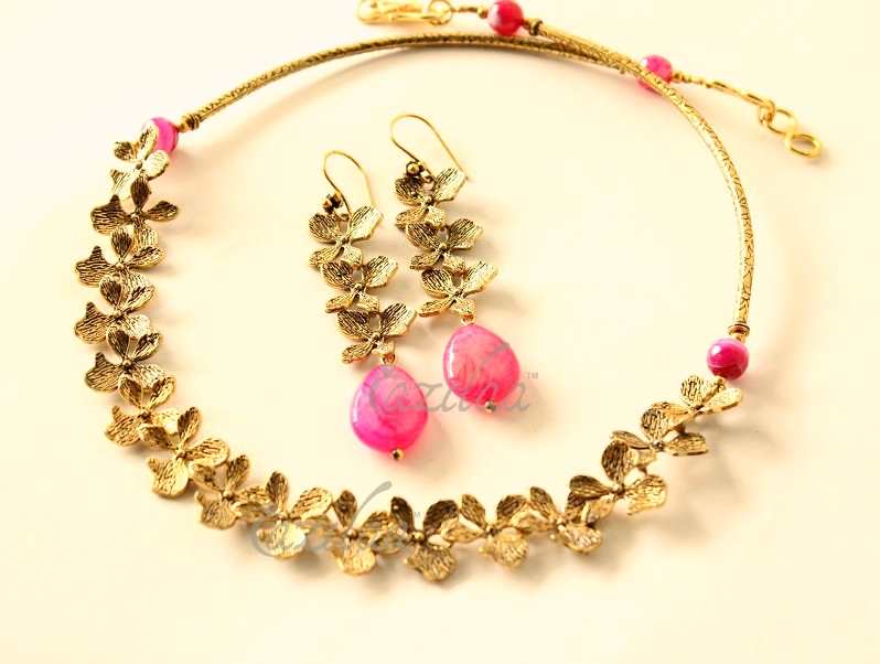 Golden Flower pink gemstone Necklace earrings set
