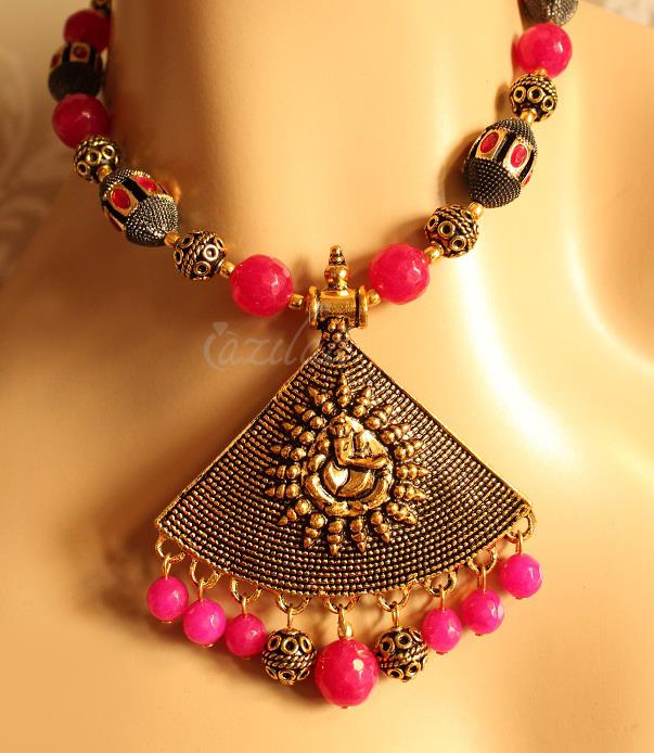 Antique gold Ganesh pendant, Dark pink Ganesh jewellery set