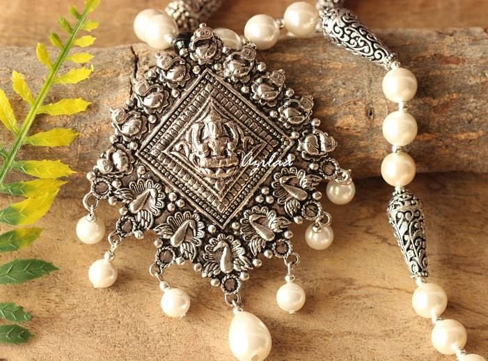 Ganesha antique silver Pearl Statement handmade necklace set