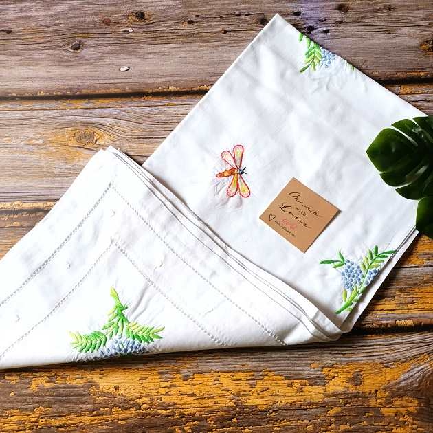 Garden butterfly white cotton hand embroidered table cloth 01