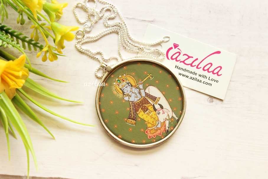 God Krishna pendant Sterling silver chain 01