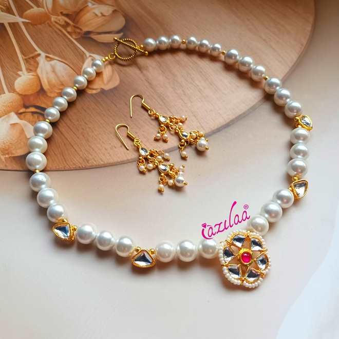 Golden flower pearl  choker Necklace earrings set