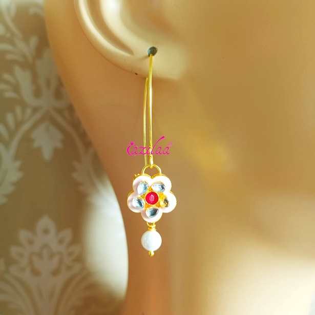 Gorgeous antique golden pink kundan earrings