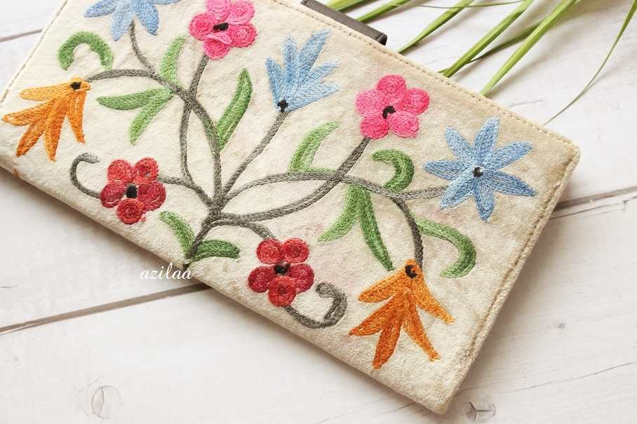 Gorgeous cream velvet embroidery purse wallet