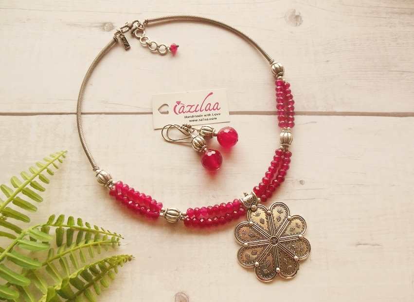 Gorgeous maroon layered beaded gemstone necklace set