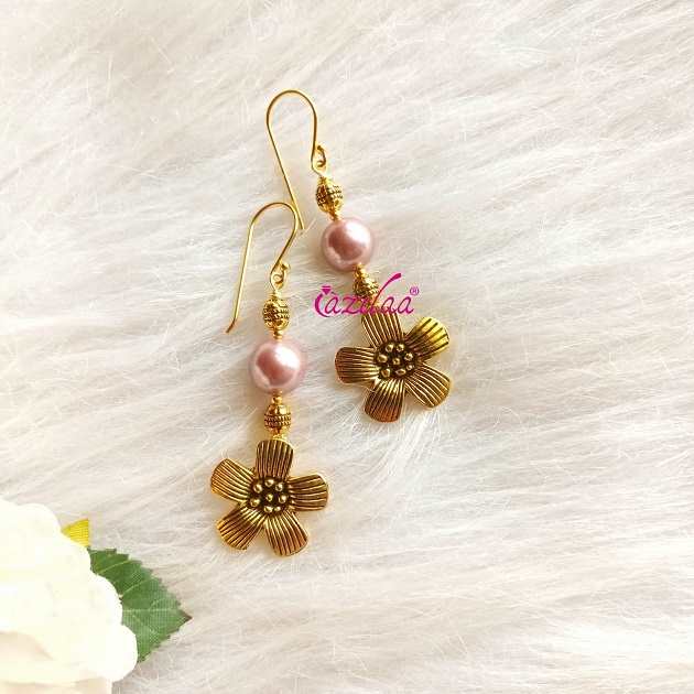 Gorgeous mauve pearl antique golden flower earrings