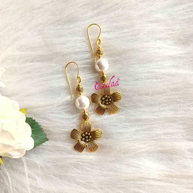 Gorgeous pearl antique golden flower earrings