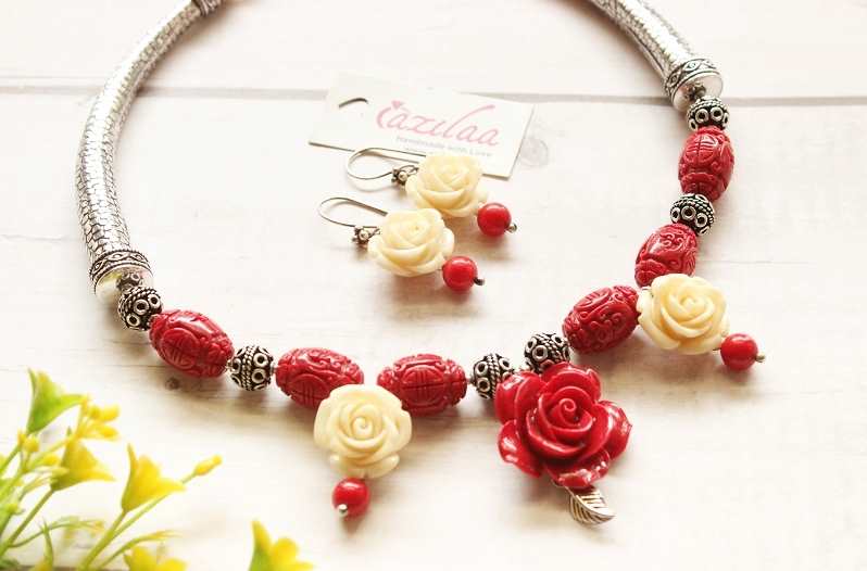 Gorgeous red rose charm beaded silver tone necklace set