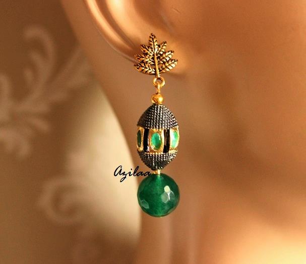 Emerald green earrings, Antique gold plated earrings