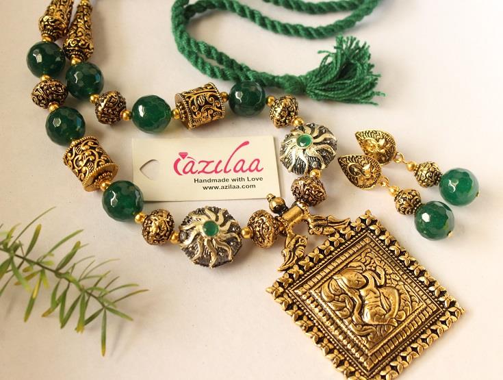 Green antique Gold Statement handmade necklace set