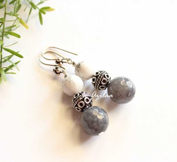 Grey white gemstone pendant necklace,Designer  bead necklace set