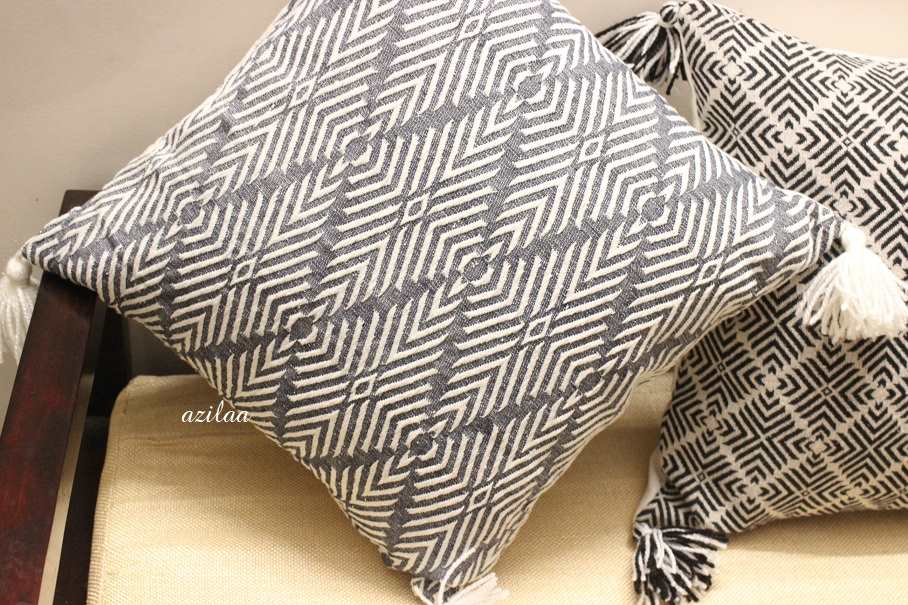 Grey white geometric handloom handmade cushion cover