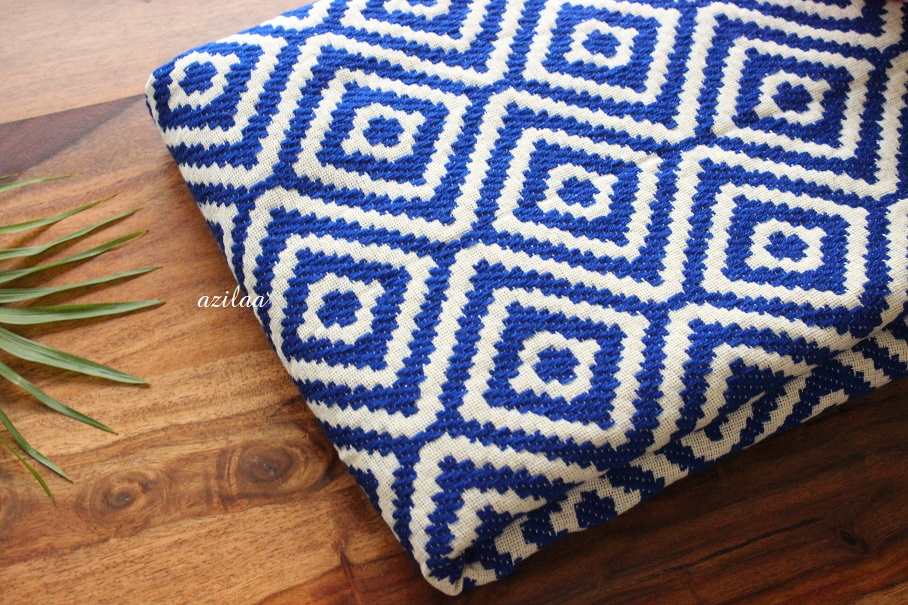 Handloom Blue white woven throw blanket