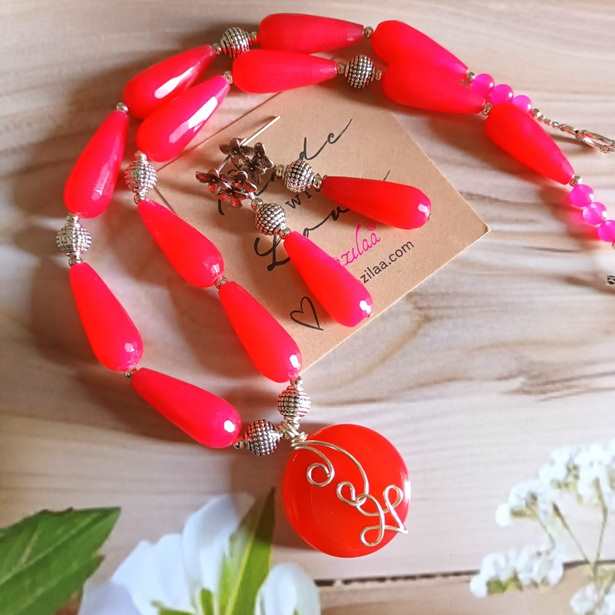 Hot pink gemstone handmade beaded necklace set