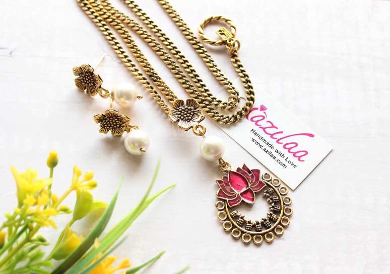 Lotus pendant Swarovski crystal pearl chain necklace earrings