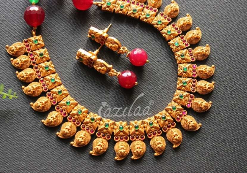 Maroon antique golden gemstone necklace set