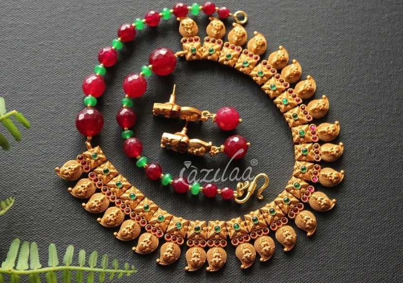 Maroon antique golden gemstone necklace set