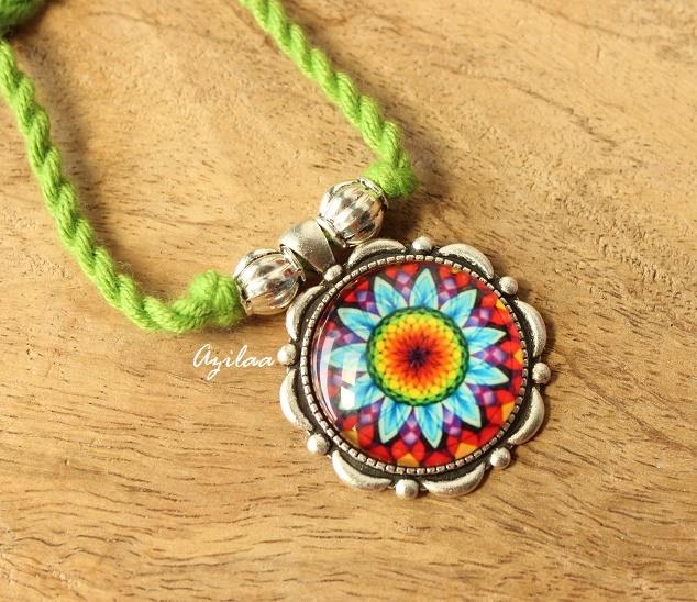Modern vibrant blue flower pendant thread necklace