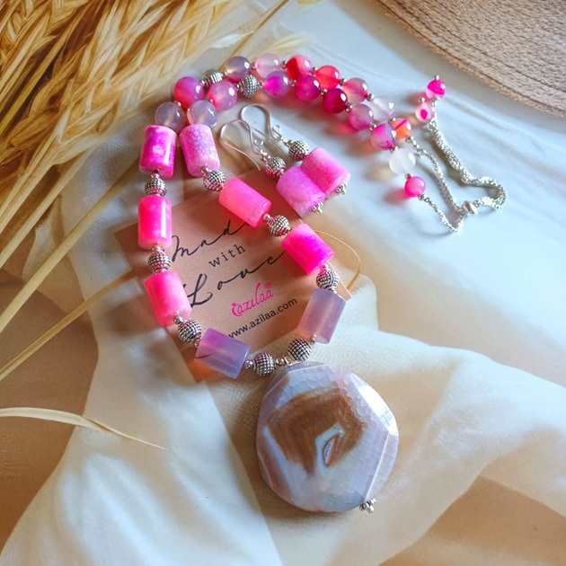 OOAK Pink agate gemstone pendant necklace set