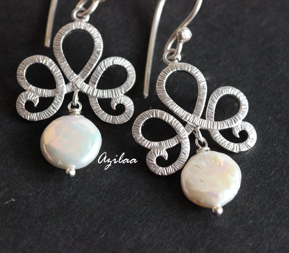 Pearl earrings - dangler earrings - Pearl jewelry - Gift
