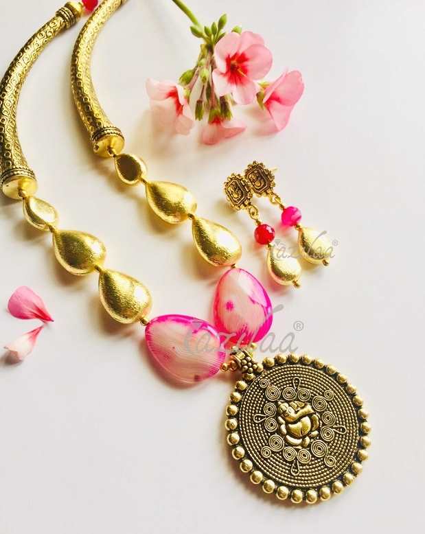 Pink Ganesha antique gold Statement handmade necklace set