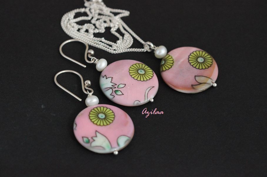 Pink Mother of pearl  pendant Necklace handmade earrings set