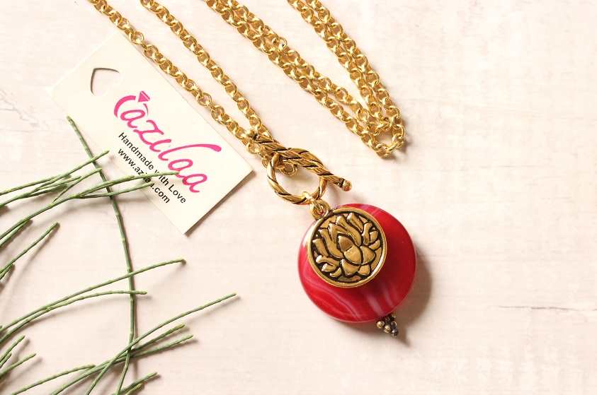 Designer lotus  charm pink agate gold plated pendant chain set