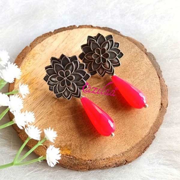 Pink drop Gemstone gemstone flower post earrings