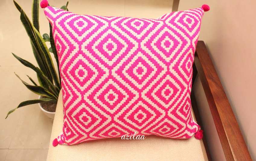 Pink white geometric handloom handmade cushion cover 1
