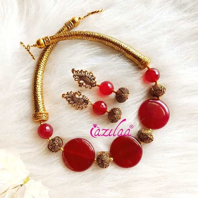Pinkish maroon beaded gemstone choker necklace set